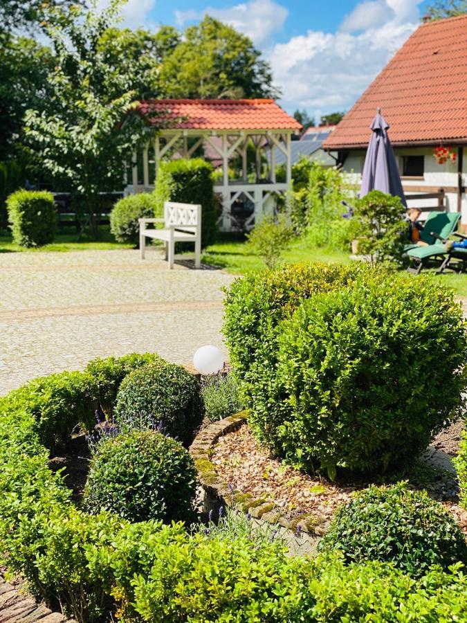 Dworek W Skibnie Sianow Ngoại thất bức ảnh