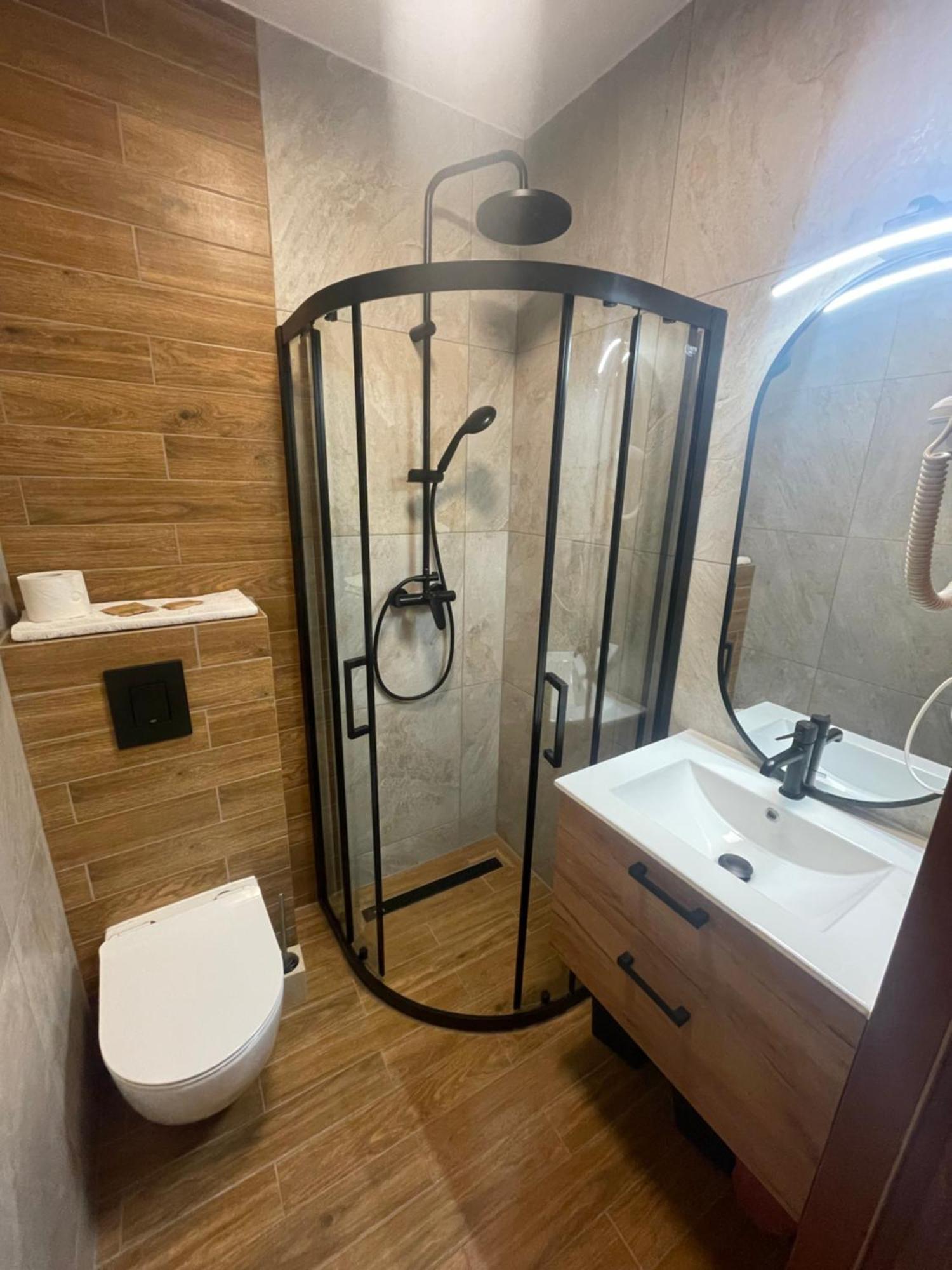 Dworek W Skibnie Sianow Ngoại thất bức ảnh